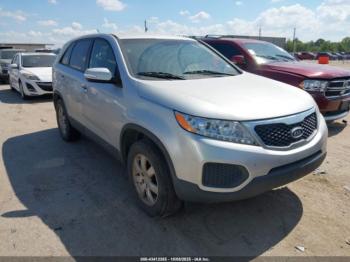  Salvage Kia Sorento