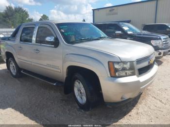  Salvage Chevrolet Avalanche 1500