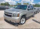 Chevrolet Avalanche 1500 Lt Image 10