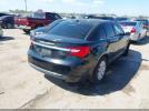 Chrysler 200 Touring Image 6