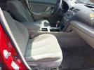 Toyota Camry Le Image 8
