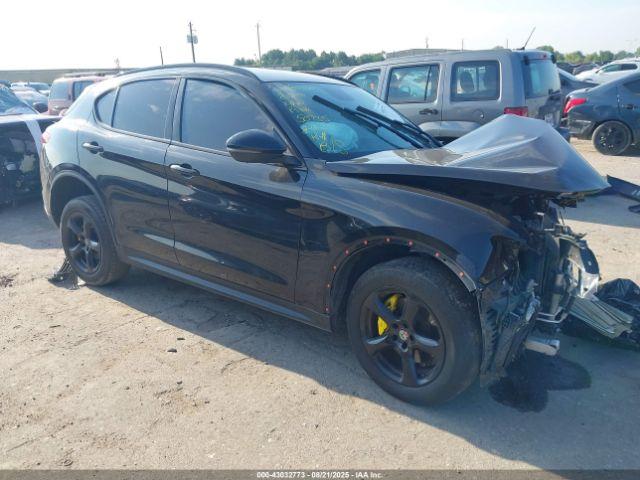  Salvage Alfa Romeo Stelvio