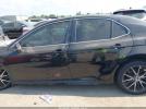 Toyota Camry Se Image 12