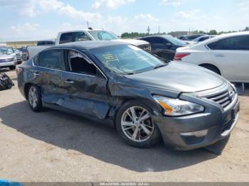  Salvage Nissan Altima