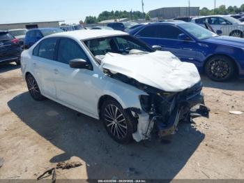 Salvage Volkswagen Jetta