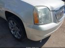 GMC Yukon Denali Image 6
