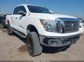  Salvage Nissan Titan
