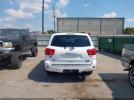 Toyota Sequoia Sr5 5.7l V8 Image 11