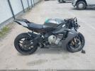 Yamaha Yzfr1 Image 12