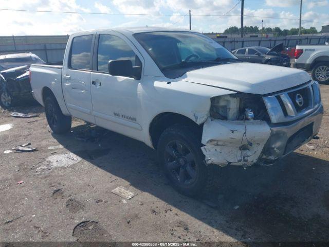  Salvage Nissan Titan