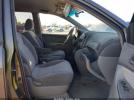 Toyota Sienna Le Image 8