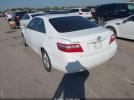 Toyota Camry Le Image 10