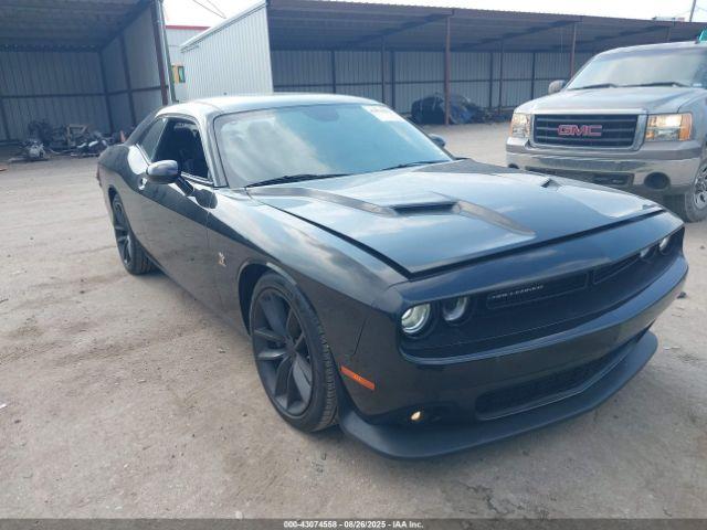  Salvage Dodge Challenger