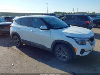  Salvage Kia Seltos
