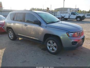  Salvage Jeep Compass
