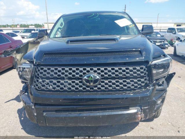 Toyota Tundra Sr5 Image 2