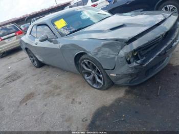  Salvage Dodge Challenger