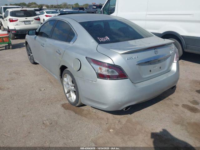 Nissan Maxima 3.5 S Image 4
