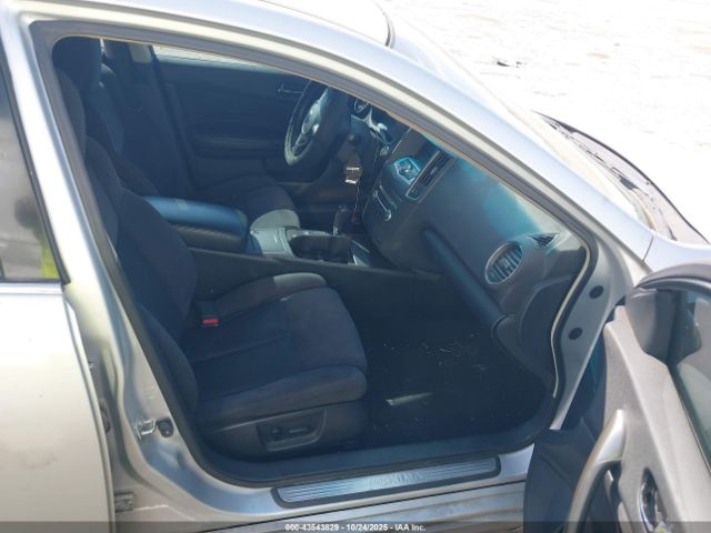 Nissan Maxima 3.5 S Image 3