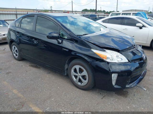  Salvage Toyota Prius