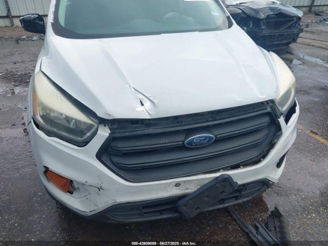Ford Escape S Image 12