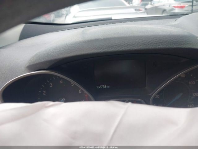 Ford Escape S Image 6