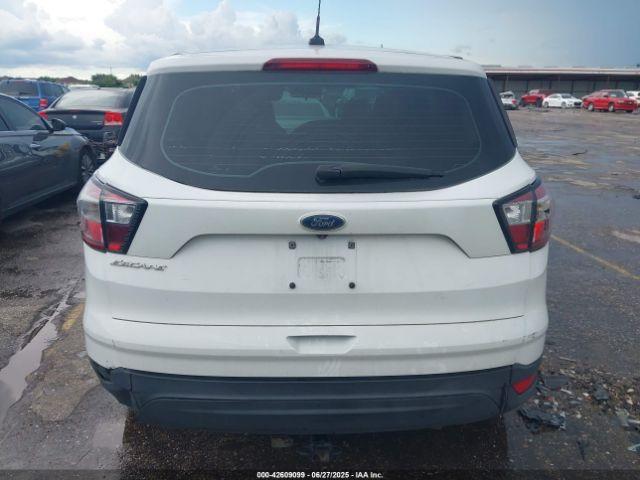 Ford Escape S Image 8