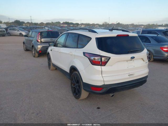 Ford Escape Titanium Image 12