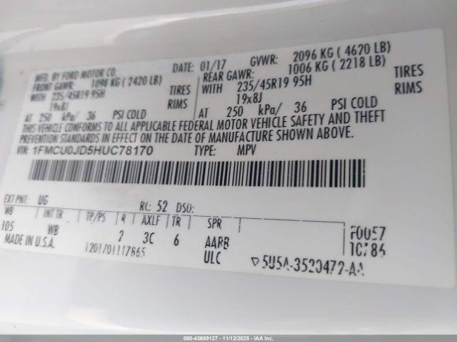 Ford Escape Titanium Image 2