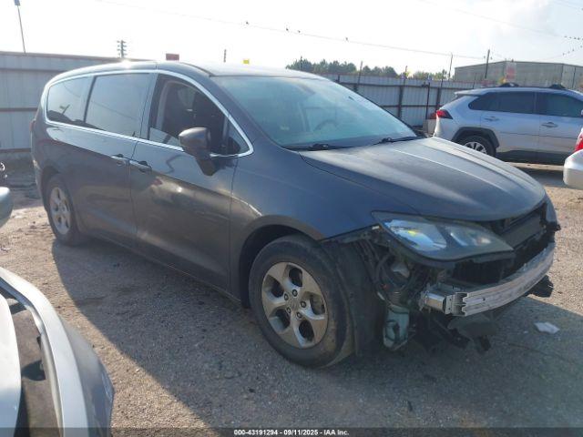  Salvage Chrysler Pacifica