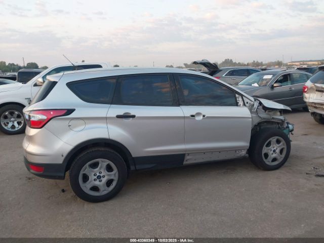 Ford Escape S Image 11