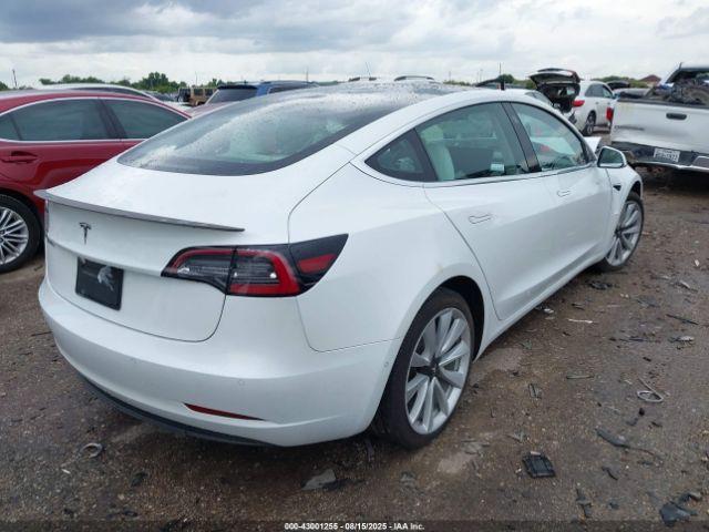 Tesla Model 3 Image 7