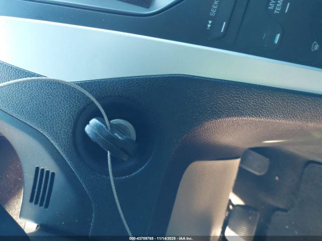 Ford Explorer Xlt Image 10