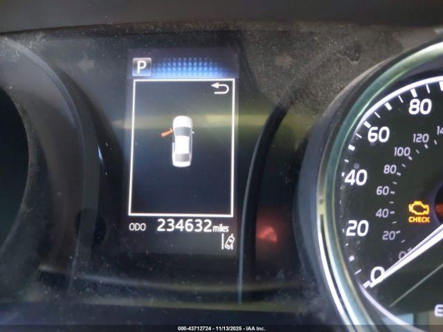 Toyota Camry Se Image 8