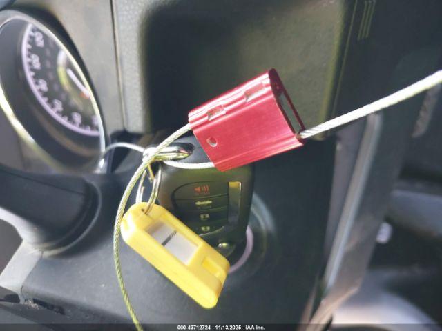 Toyota Camry Se Image 10