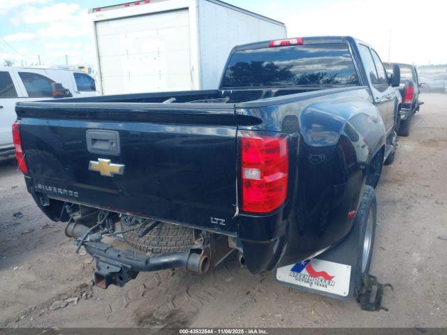 Chevrolet Silverado 3500 Ltz Image 9