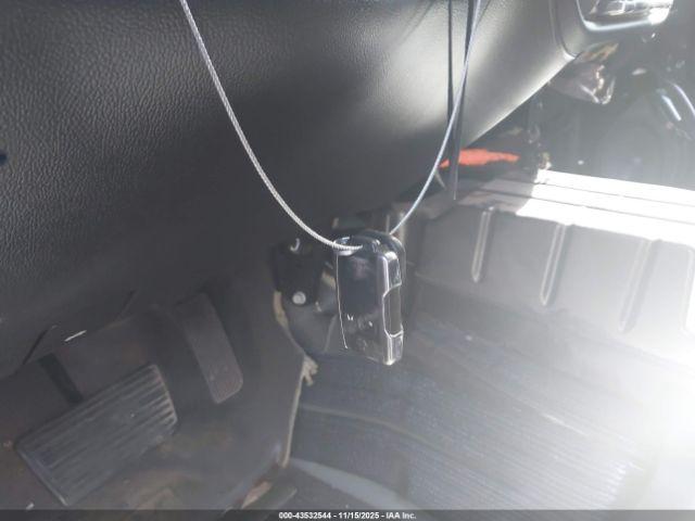 Chevrolet Silverado 3500 Ltz Image 14