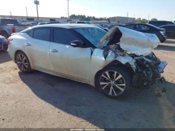  Salvage Nissan Maxima