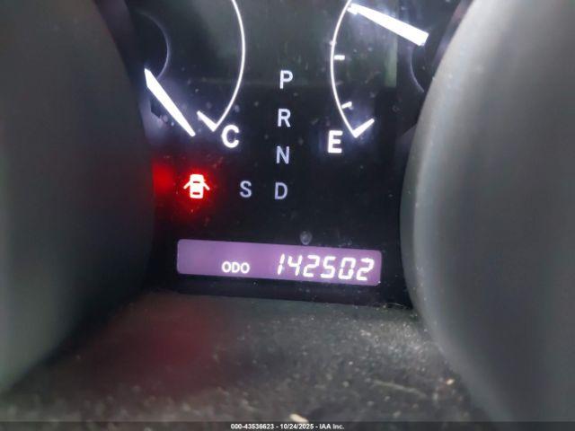 Toyota Highlander Base V6 Image 11