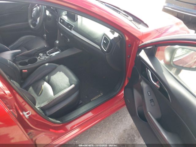 Mazda Mazda3 S Grand Touring Image 2