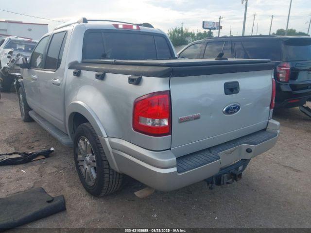 Ford Explorer Limited Image 2