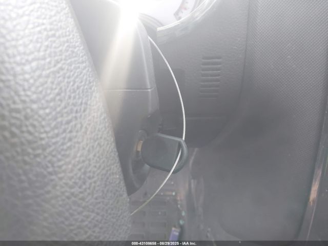 Ford Explorer Limited Image 16