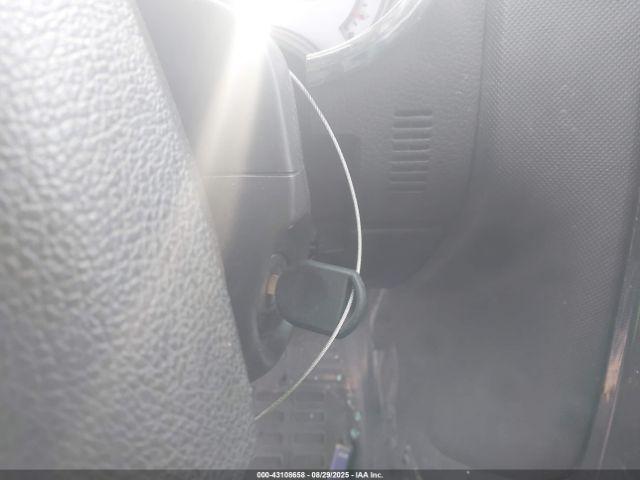 Ford Explorer Limited Image 16