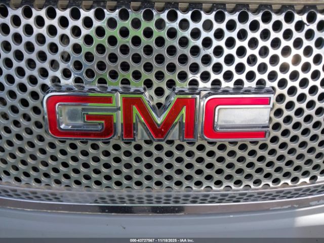GMC Yukon Sle Image 4
