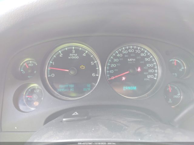 GMC Yukon Sle Image 11