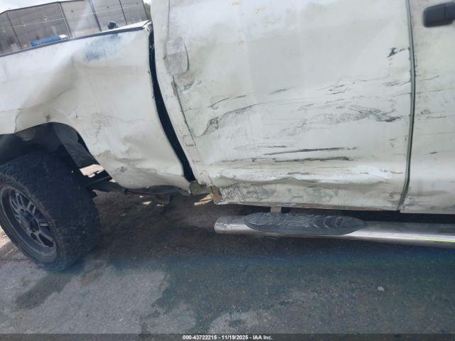 Toyota Tundra Sr5 4.6l V8 Image 12