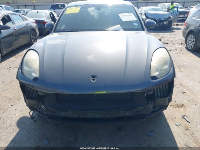 Porsche Macan S Image 12