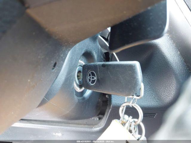 Toyota Camry Se Image 5