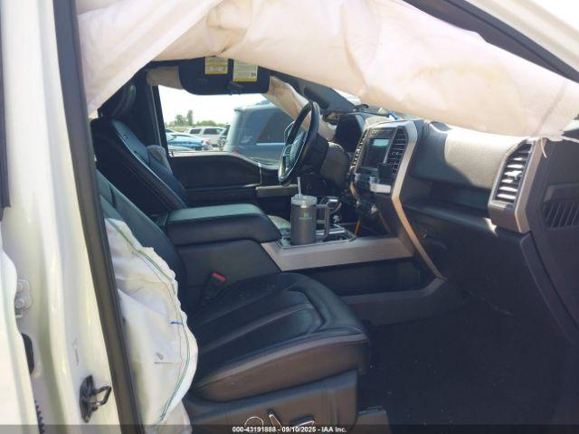 Ford F-150 Platinum Image 3