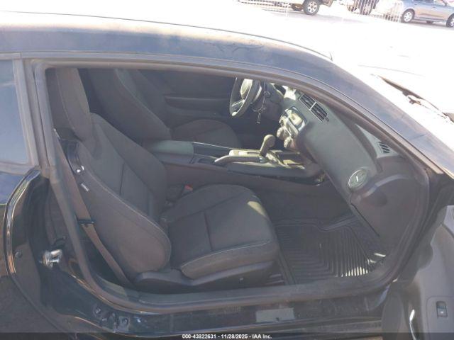 Chevrolet Camaro 1lt Image 13